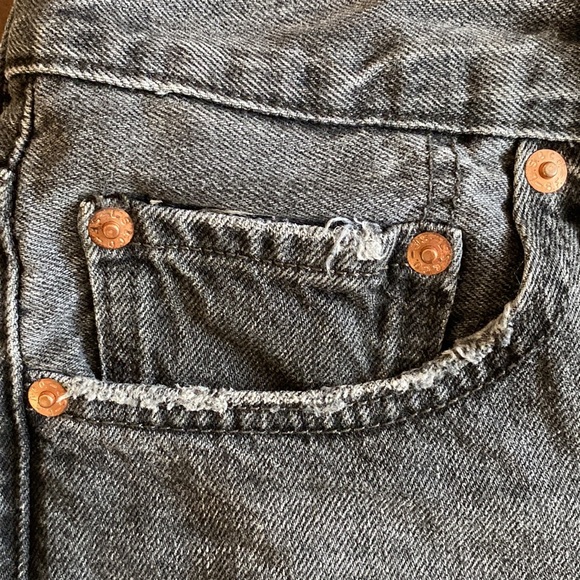 Authentic Levi’s 501 short w26 - Picture 5 of 11